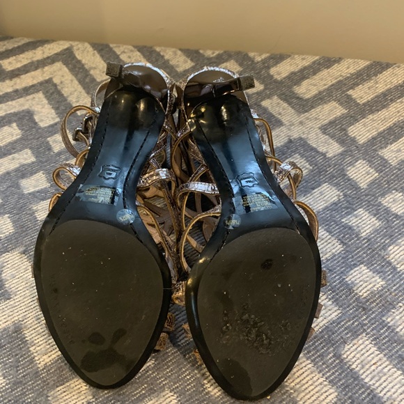 BCBG caged stilettos- worn once! - Picture 4 of 7